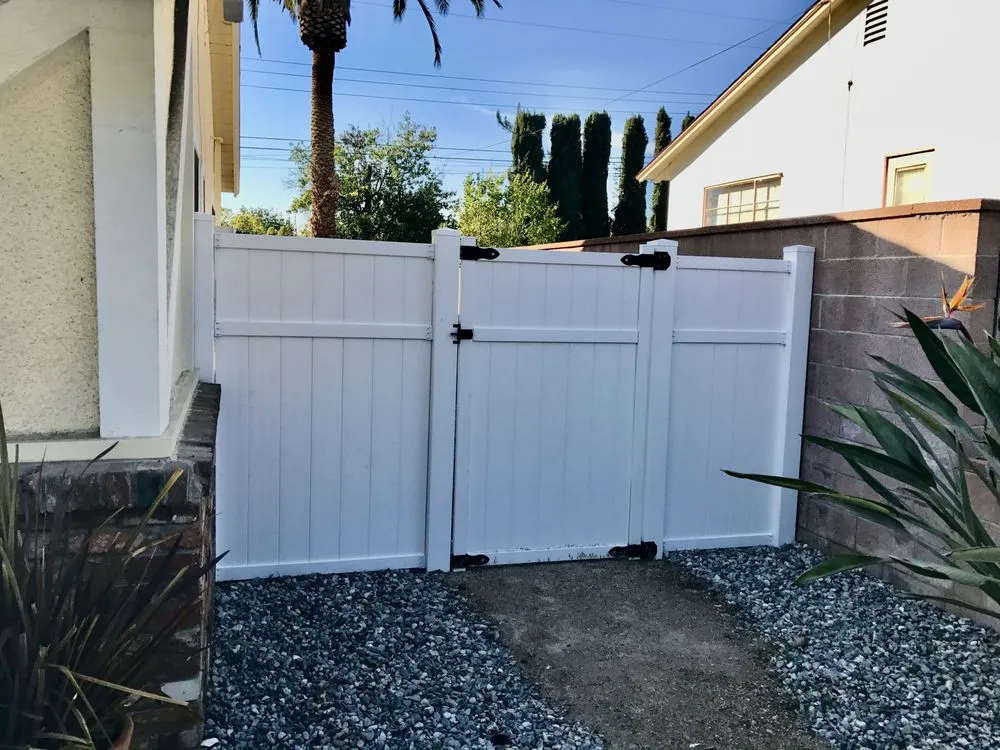 Affordable yard cleanup service with custom design across Upland, CA - Jonescape
