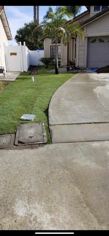 Professional yard maintenance with custom design in Vista, CA by Jonny G Landscape