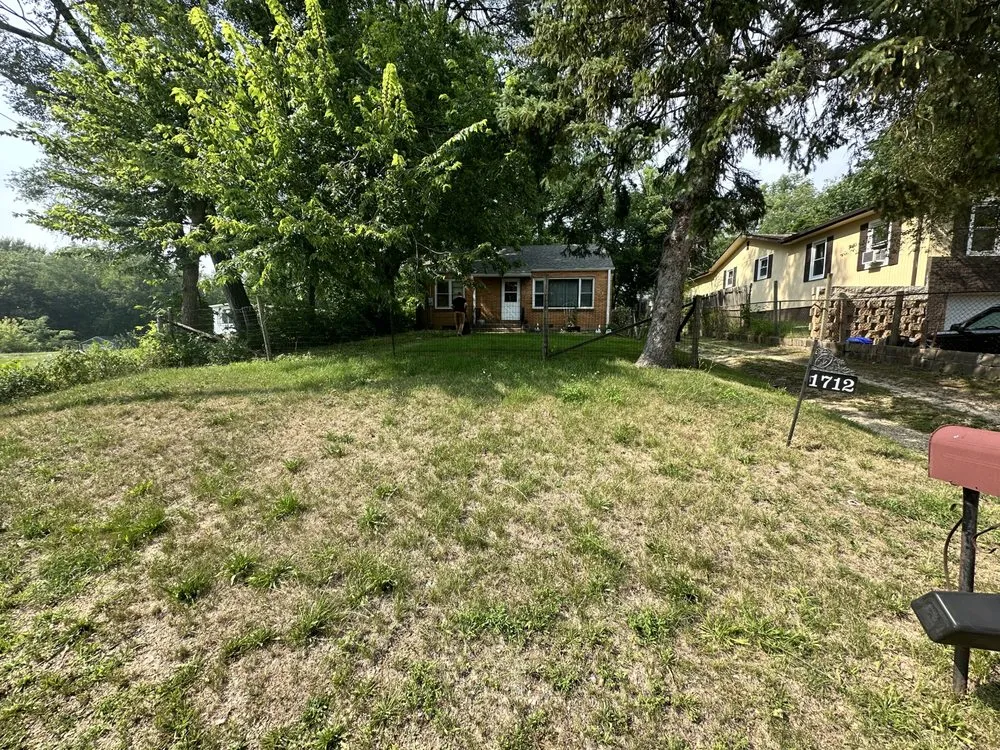 Reliable residential landscaping experts serving Rockford, IL - Jon’s And Dom’s Lawn Service