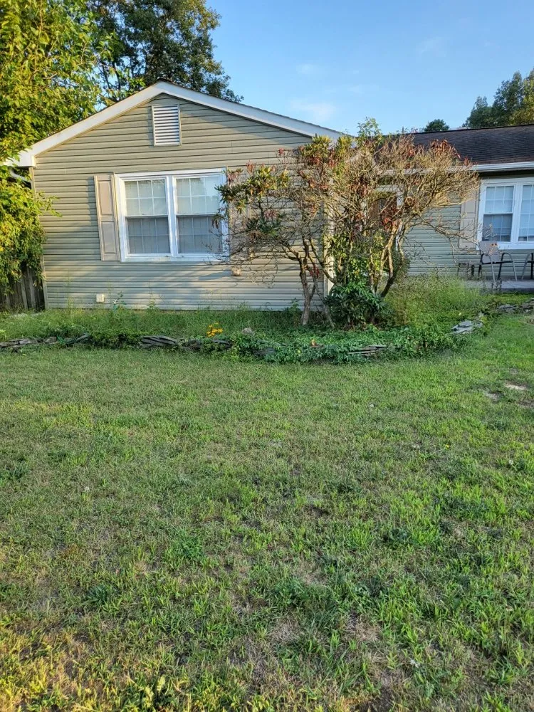 Local yard cleanup service experts serving Toms River, NJ - Jon's Landscaping