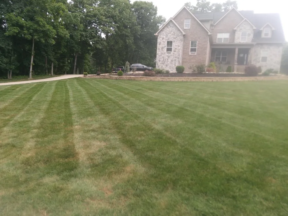 Local yard maintenance in Powell, TN - Jons Lawn and Landscape
