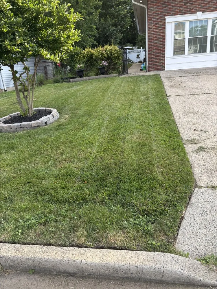 Expert lawn care service experts serving South Amboy, NJ - Jon’s Lawn Care