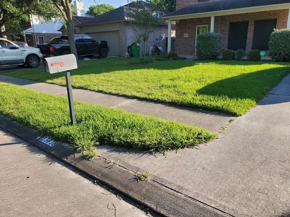 Custom landscape design for homes in Spring, TX by Jon's Lawn Miracles