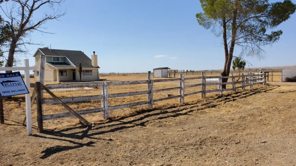 Affordable lawn care service experts serving Port Hueneme, CA - Jon's Quality Services