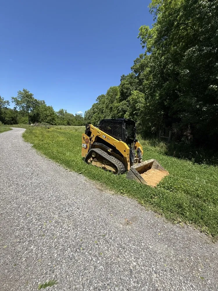 Local residential landscaping experts serving Clinton, TN - JonseyBoys