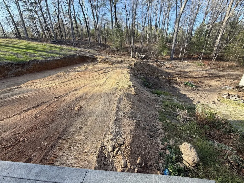 Custom yard maintenance near you in Clinton, TN by JonseyBoys