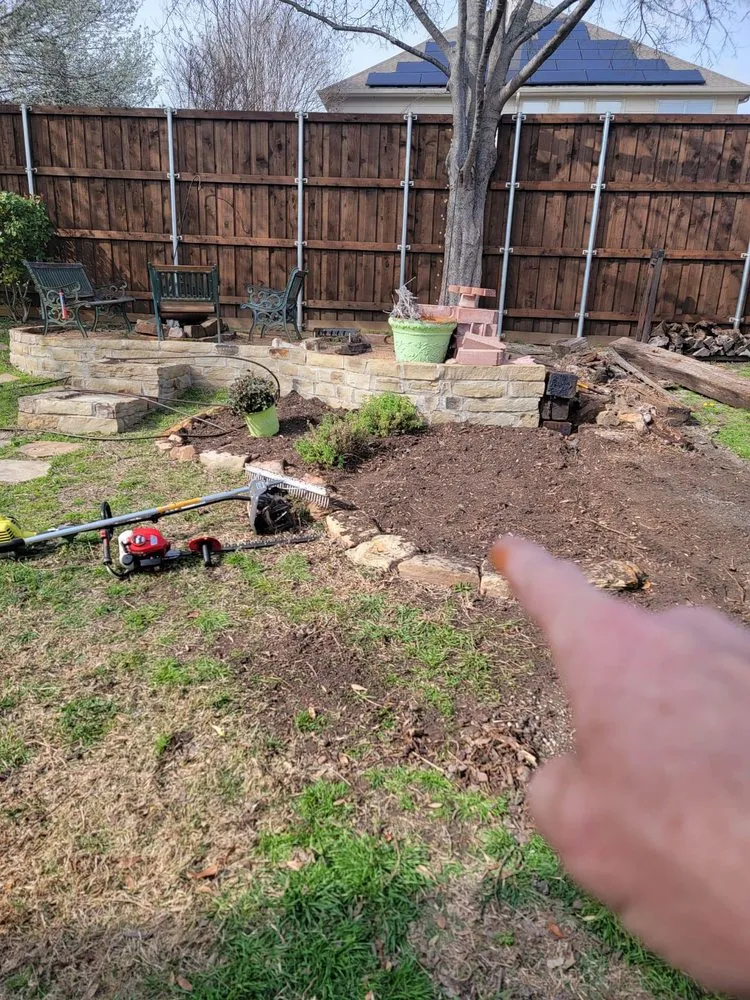 Affordable yard maintenance in Rockwall, TX by Joplin Mobile Maintenance