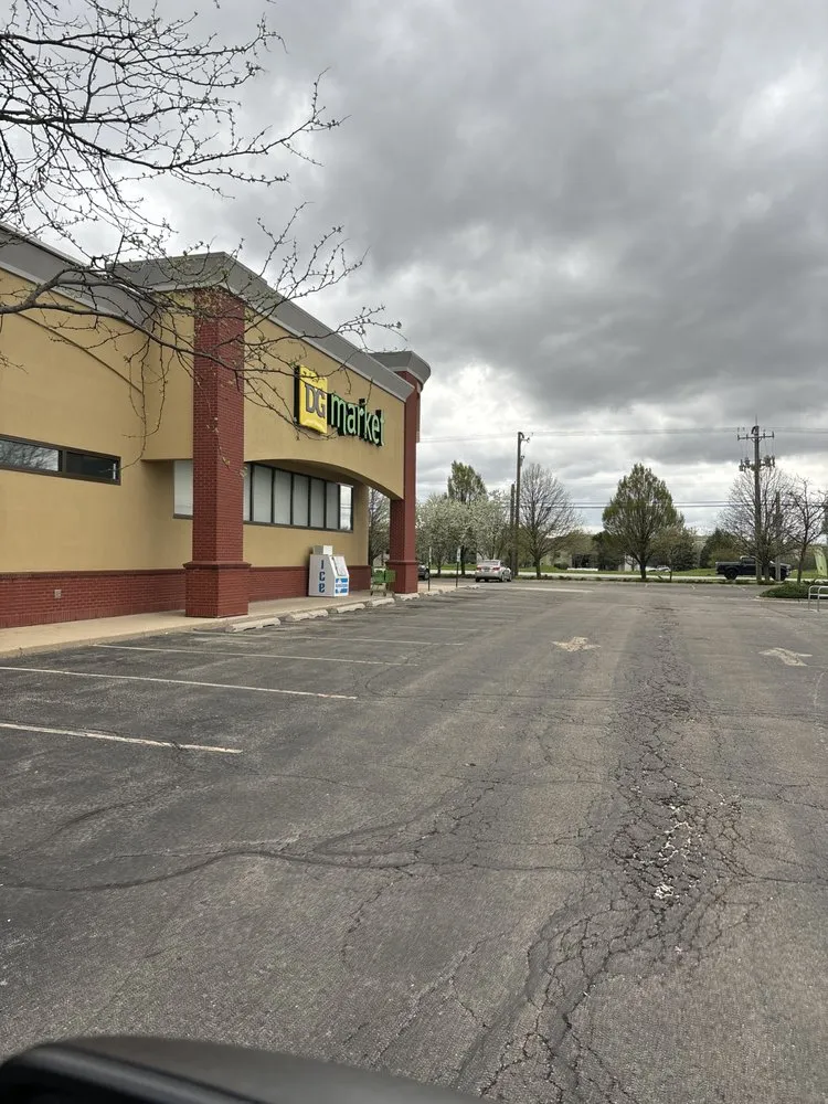 Trusted lawn care service for residential properties across Chicago, IL - Jordan Lawn Care & Snow Removal