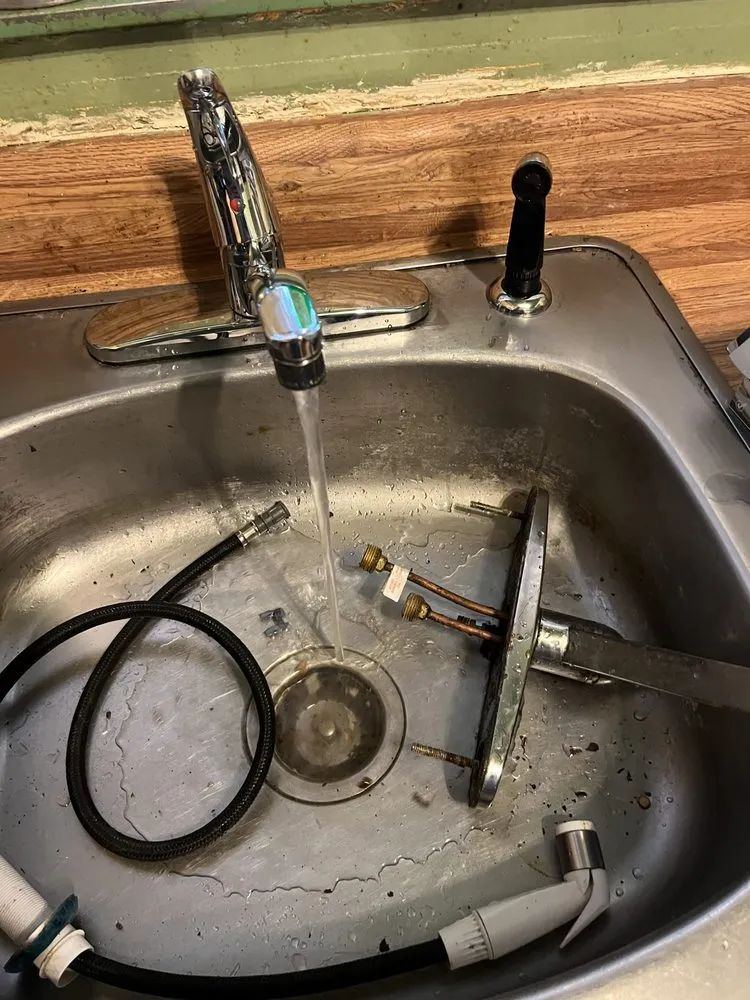 Top-rated lawn mowing service in Crafton, PA - Jordan Oliver