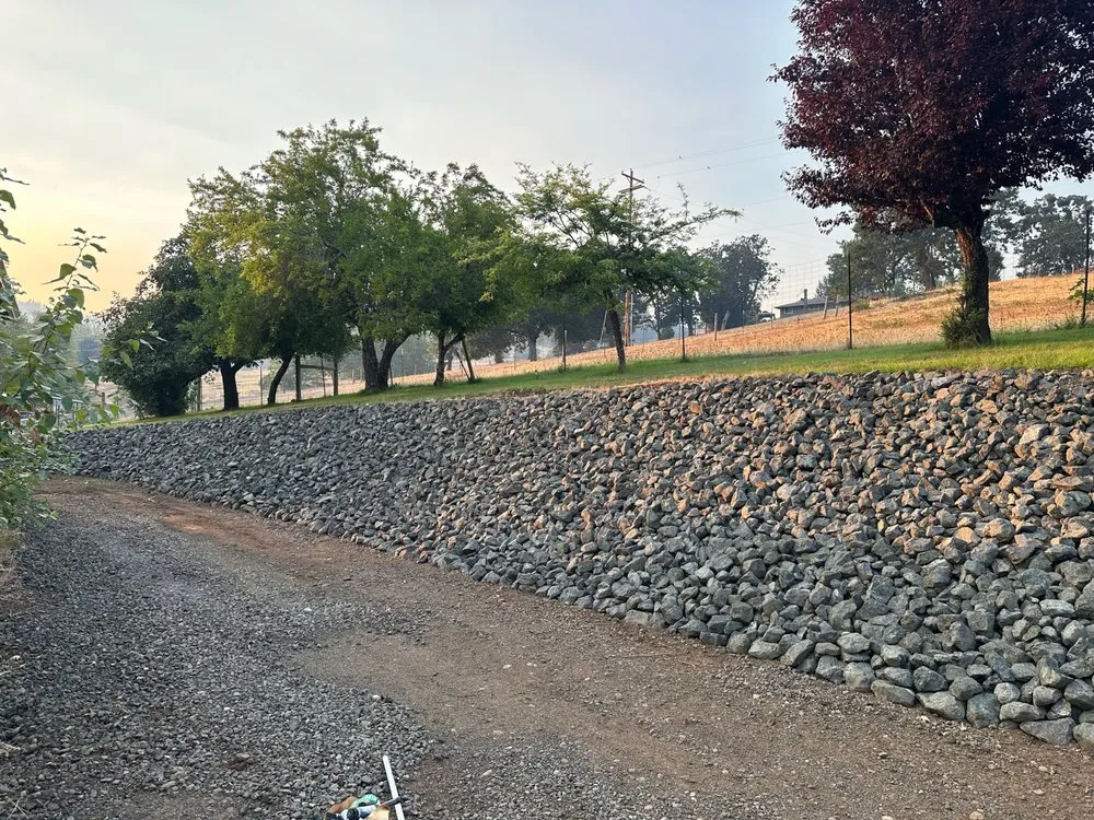 Professional yard cleanup service experts serving Roseburg, OR - Jordan Rock