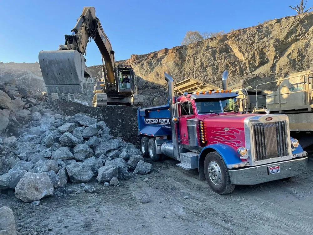 Reliable residential landscaping in Roseburg, OR by Jordan Rock