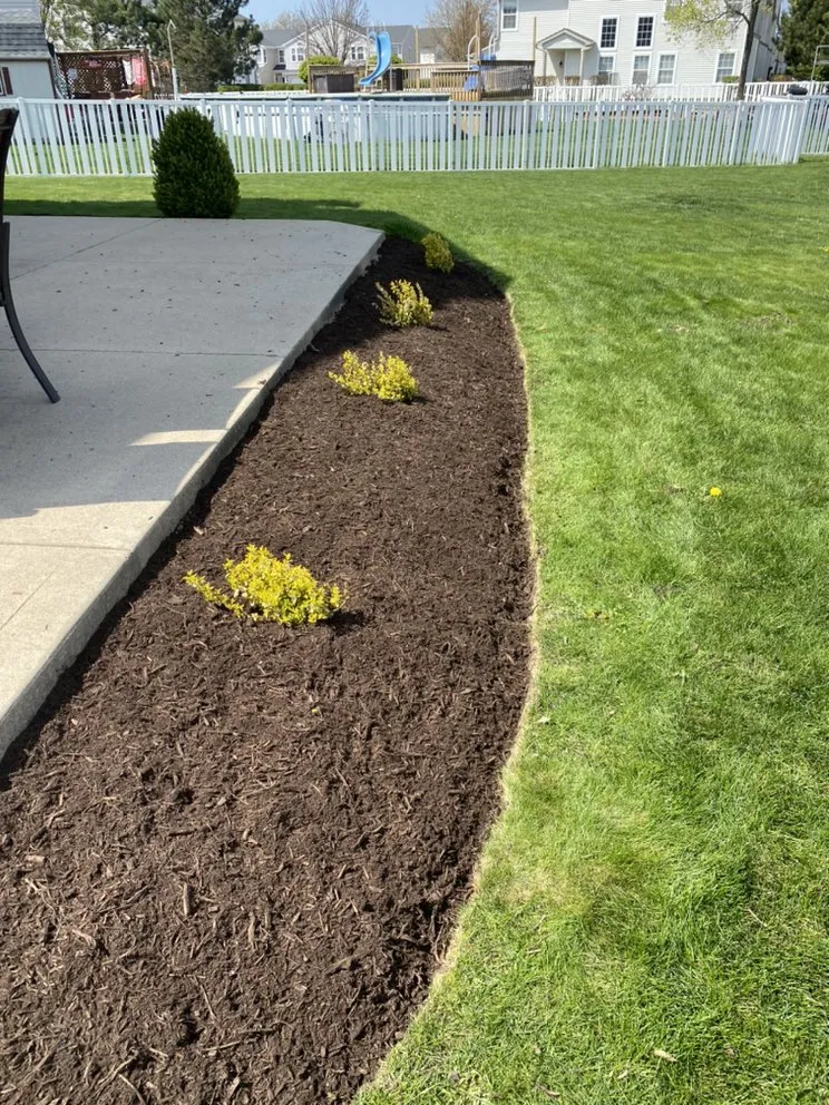 Reliable yard maintenance with custom design across Aurora, IL - Jordans Gutter