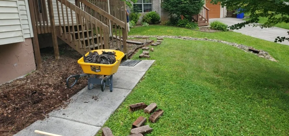 Affordable lawn care service experts serving Strawberry Plains, TN - Jordans Lawn & Landscaping