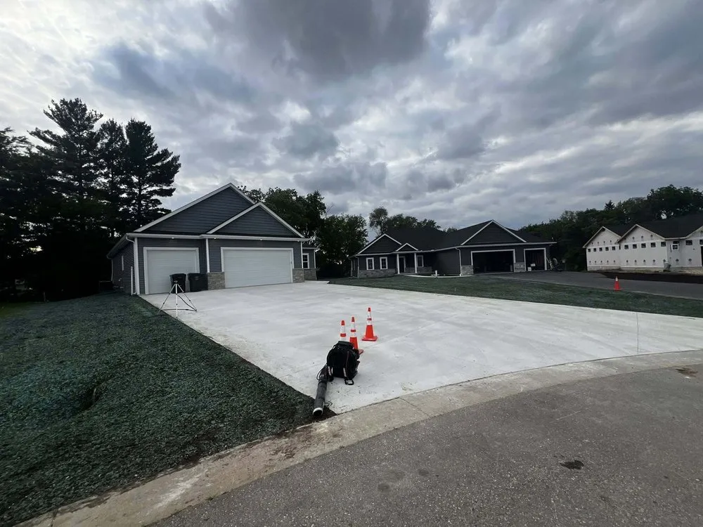 Reliable lawn care service in Beloit, WI - Jorge & Sons Landscaping