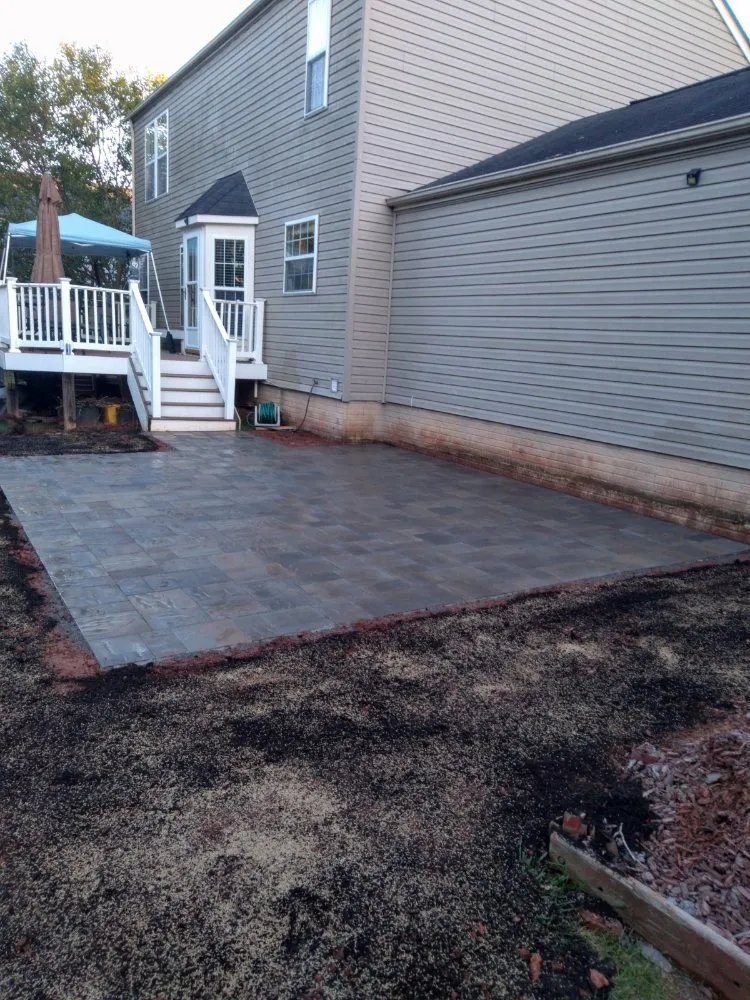 Expert garden landscaping in Herndon, VA by Jorge Aleman