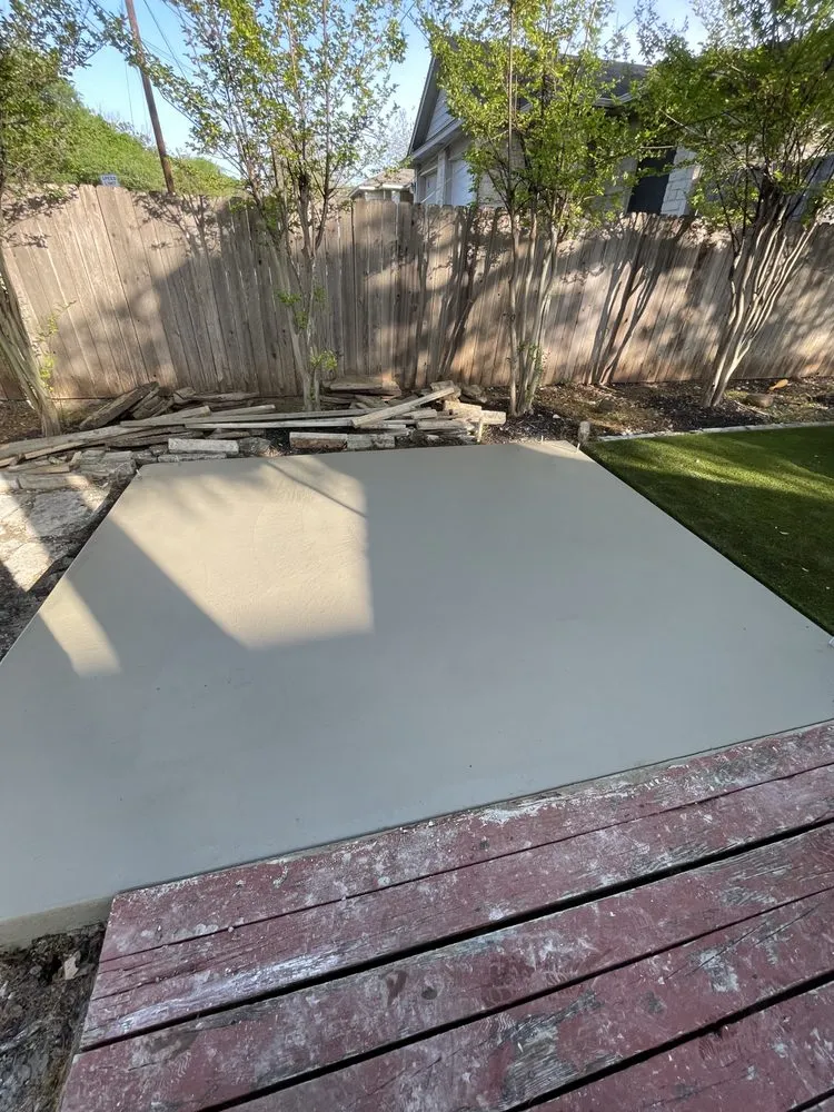 Local landscape installation for beautiful yards across Dale, TX - Jorge Concrete Services