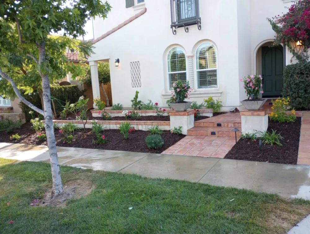 Reliable garden landscaping in Tustin, CA - Jorge Duarte Landscaping