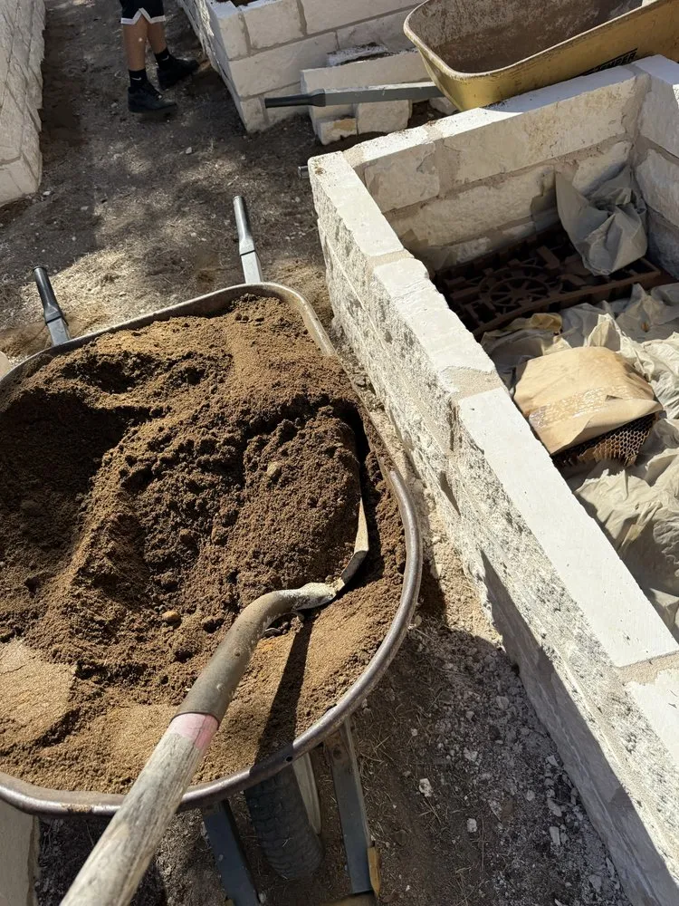 Custom yard maintenance in Austin, TX by Jorge Landscape