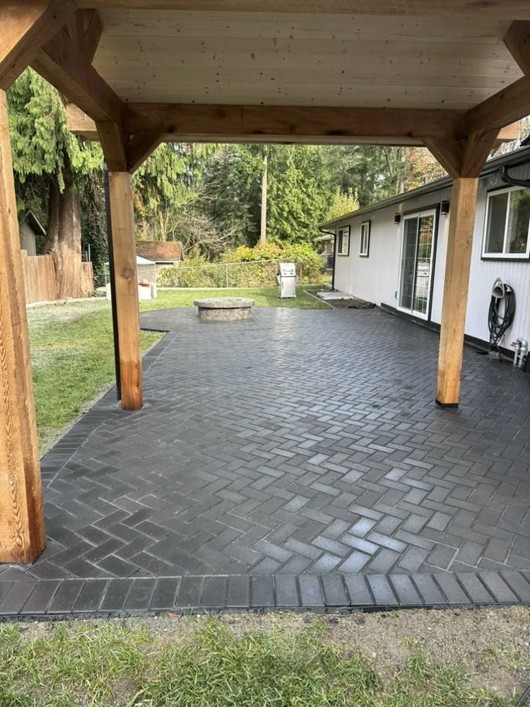 Professional yard maintenance in Belfair, WA - Jorge Landscaping & Tree Services