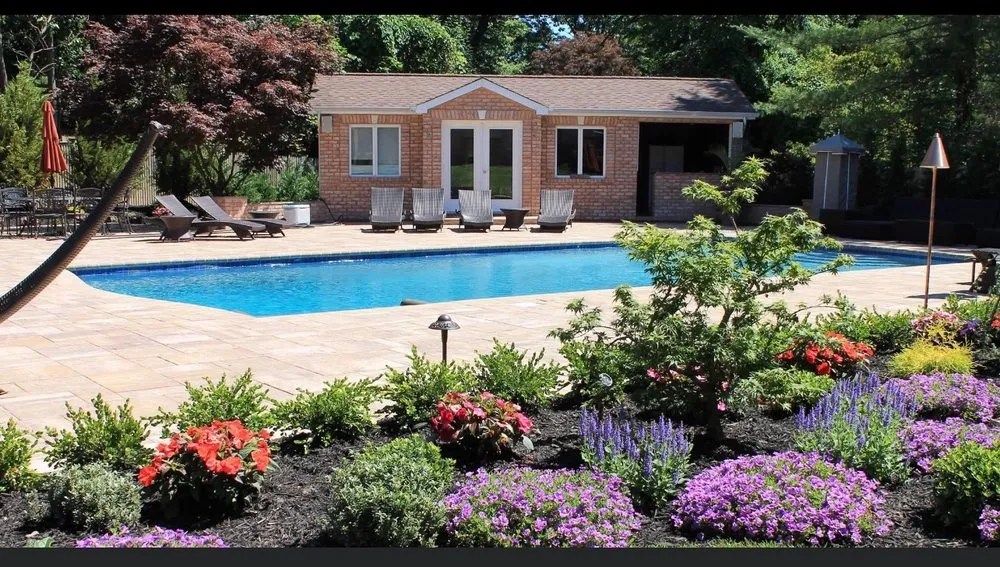 Expert landscaping services experts serving Levittown, NY - Jorge Landscaping