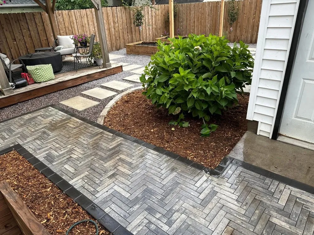 Trusted lawn care service in Minneapolis, MN by Jorge Landscaping Maintenance Garden