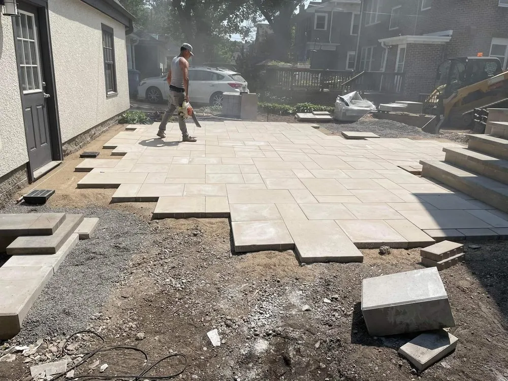 Top-rated lawn mowing service in Minneapolis, MN by Jorge Landscaping Maintenance Garden