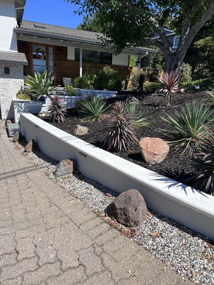 Custom lawn care service experts serving Pittsburg, CA - Jorge Landscaping