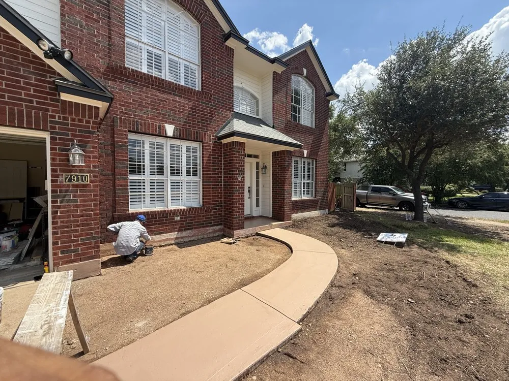 Reliable landscape design for homes in Austin, TX by Jorge lopez Lawn Care & Landscaping