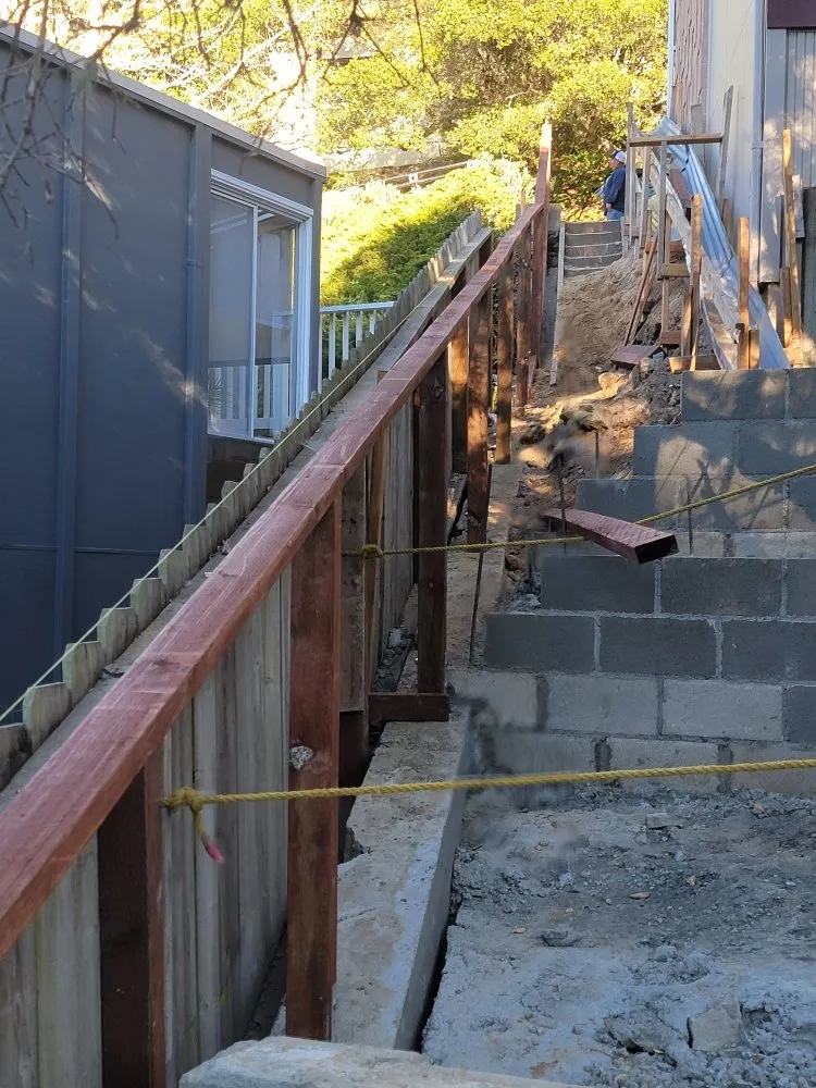 Affordable lawn mowing service in East Palo Alto, CA - Jorge Lopez Professional Landscaping Services