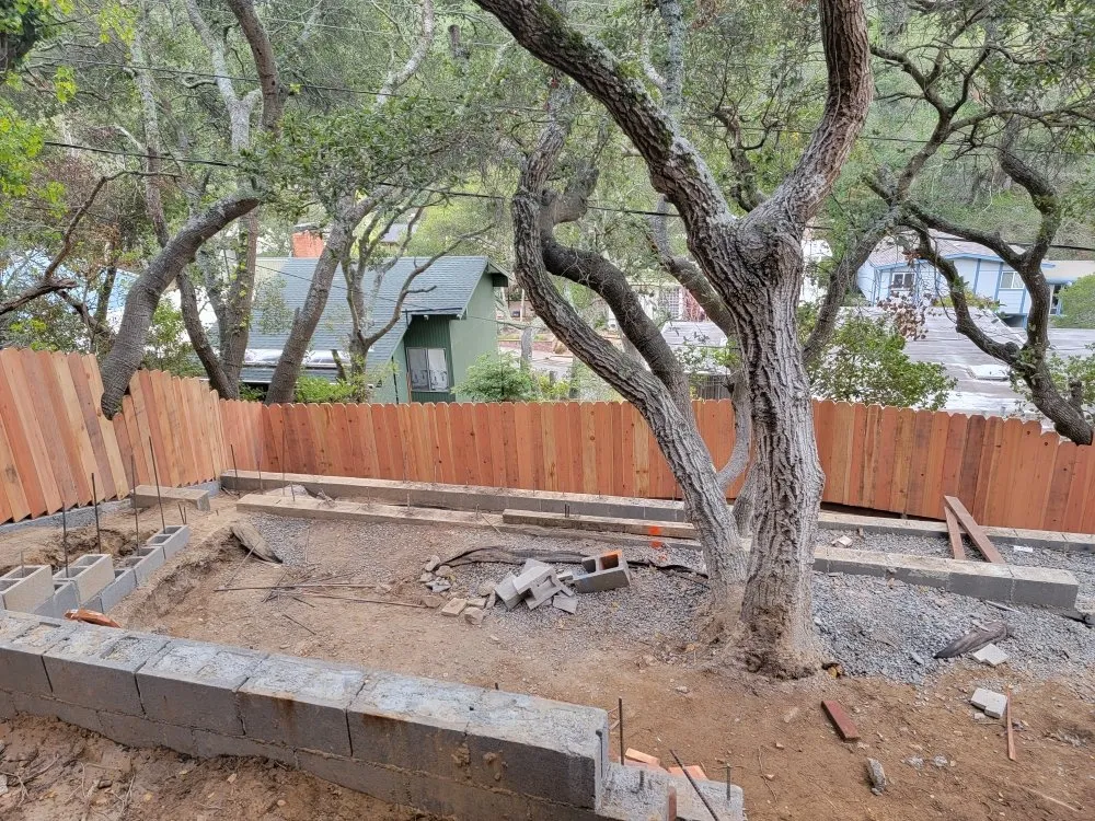 Custom lawn care service in East Palo Alto, CA by Jorge Lopez Professional Landscaping Services