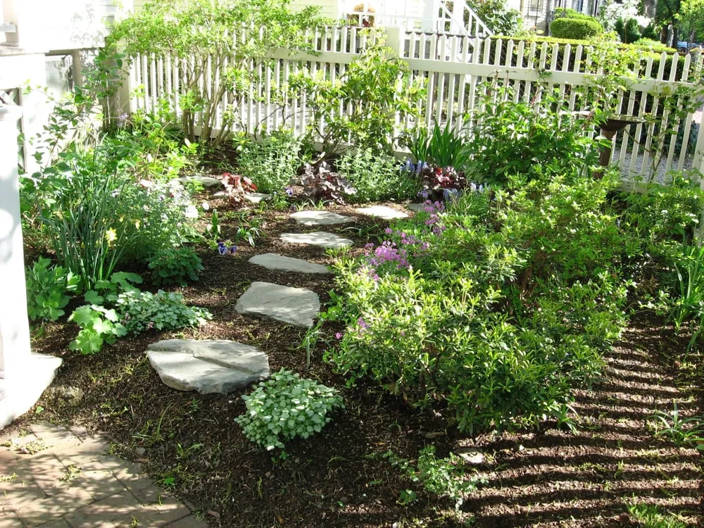 Custom yard maintenance experts serving Somerville, MA - Jorgenson Landscaping Services