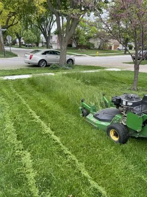 Jorge’s Landscaping Logo