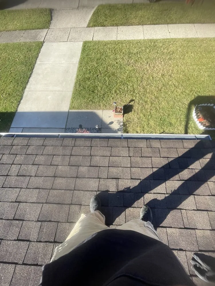 Local garden landscaping for year-round maintenance in Detroit, MI by Jorge’s Lawn Maintenance