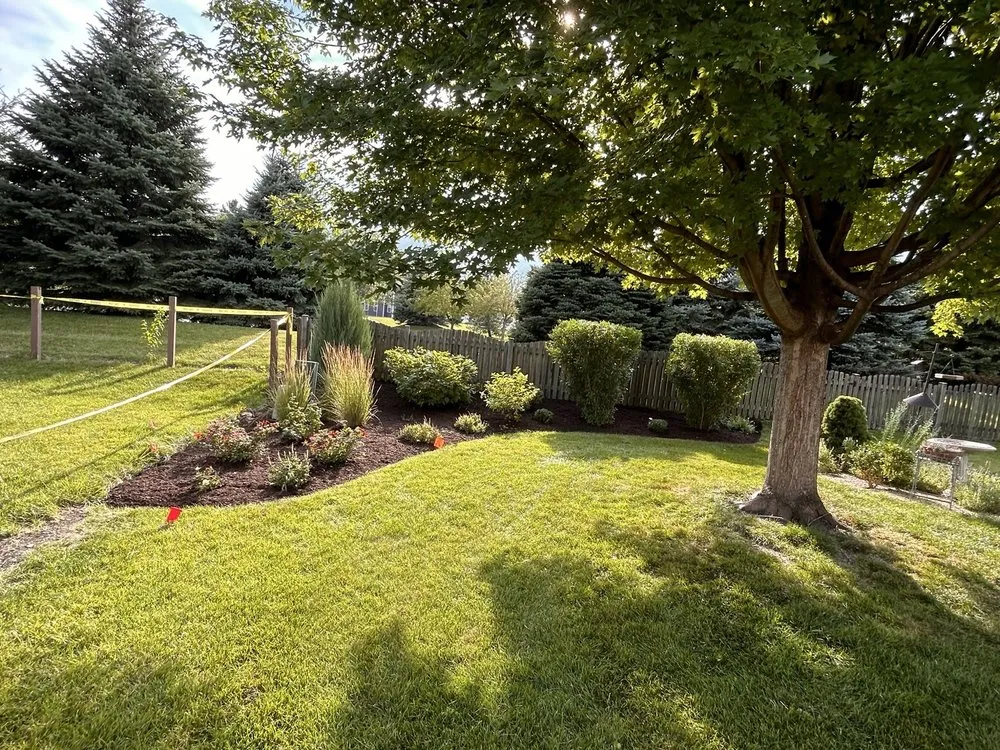 Local landscape design in Aurora, IL by Jose & F Lanscaping