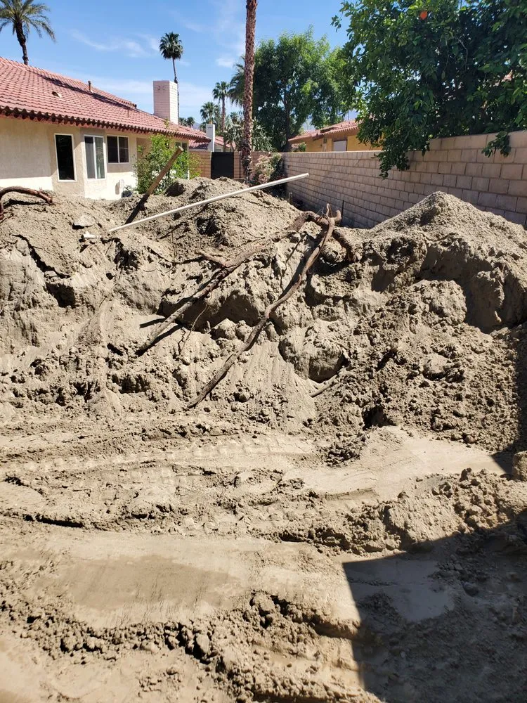 Affordable yard maintenance experts serving Cathedral City, CA - Jose Acosta Landscaping & Junk Removing