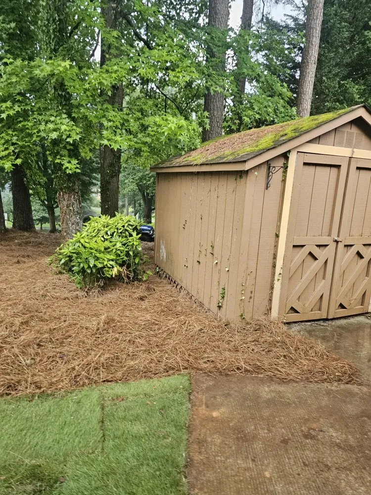 Expert residential landscaping experts serving lilburn, GA - Jose Aguilar Lawn Service