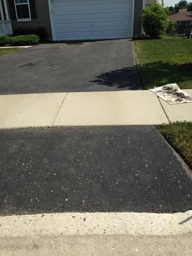 Custom lawn care service for residential properties in Waukegan, IL by Jose Alfaro Landscaping