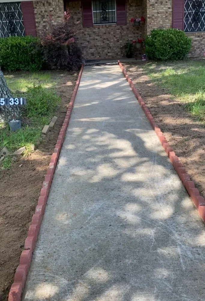 Reliable lawn care service in Tyler, TX by Jose And Erica Landscaping