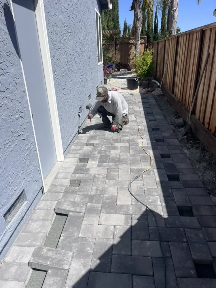 Local outdoor landscaping in San Mateo, CA by Jose Avina Garden Service