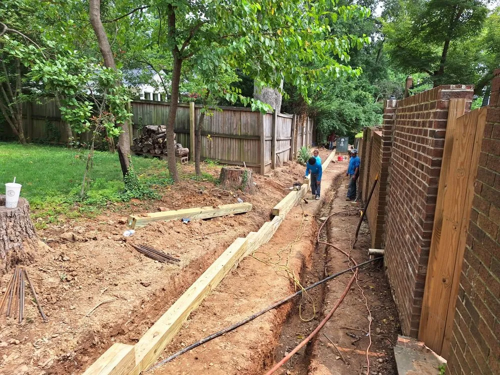 Local yard maintenance experts serving Alexandria, VA - Jose de la Cruz Landscaping