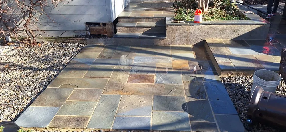 Local residential landscaping in Alexandria, VA by Jose de la Cruz Landscaping