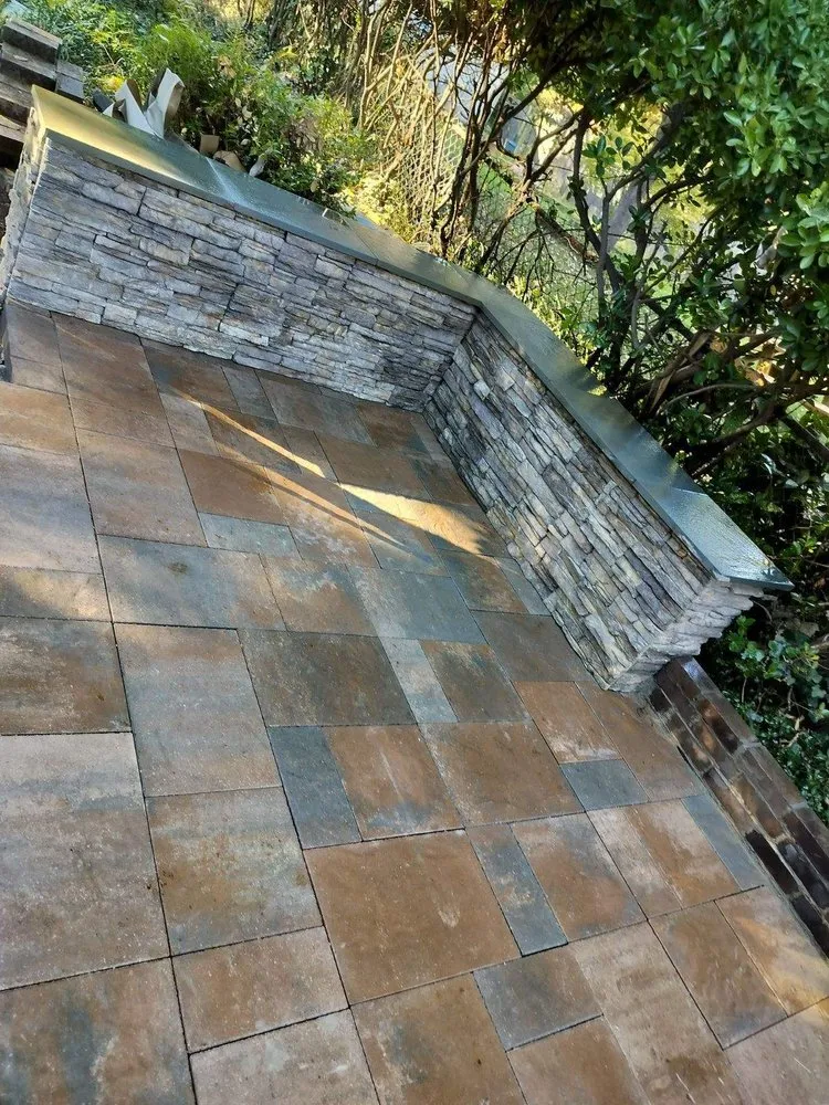 Affordable lawn care service in Alexandria, VA by Jose de la Cruz Landscaping