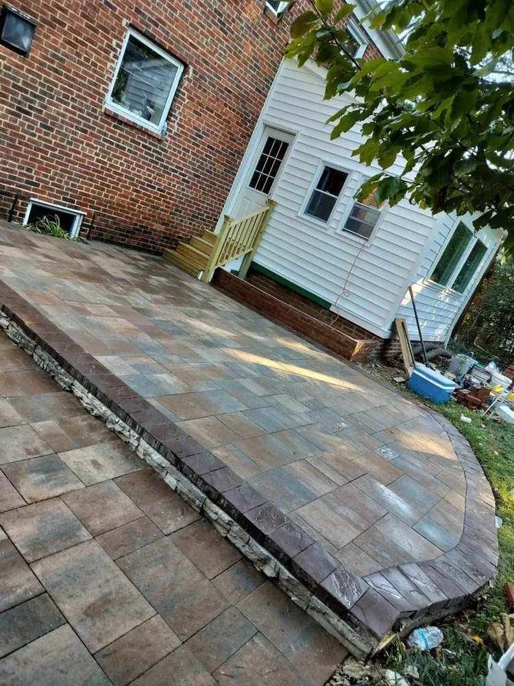 Professional yard maintenance for beautiful yards in Alexandria, VA by Jose de la Cruz Landscaping