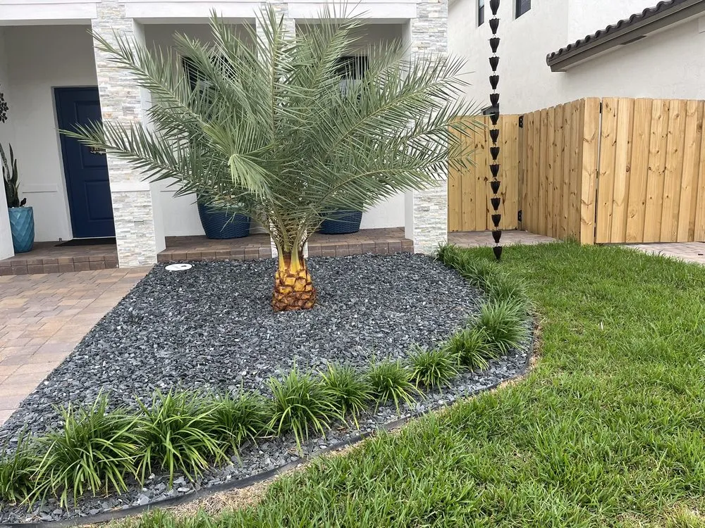 Expert yard cleanup service in Homestead, FL - Jose G Mendoza Moreno