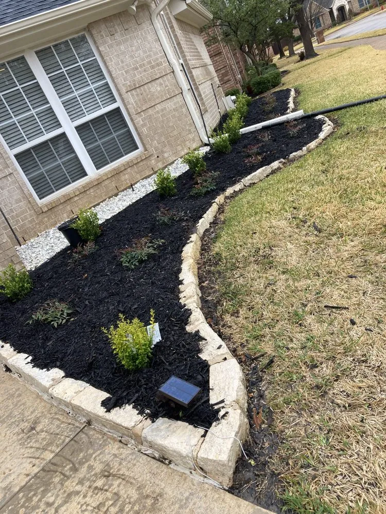 Custom landscape design for beautiful yards in Euless, TX by Jose Landscaping
