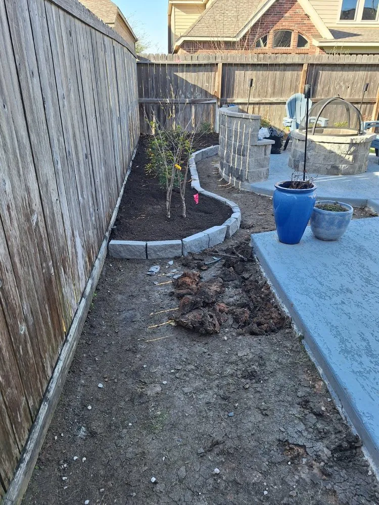 Affordable garden landscaping in Richmond, TX by Jose Landscaping Services