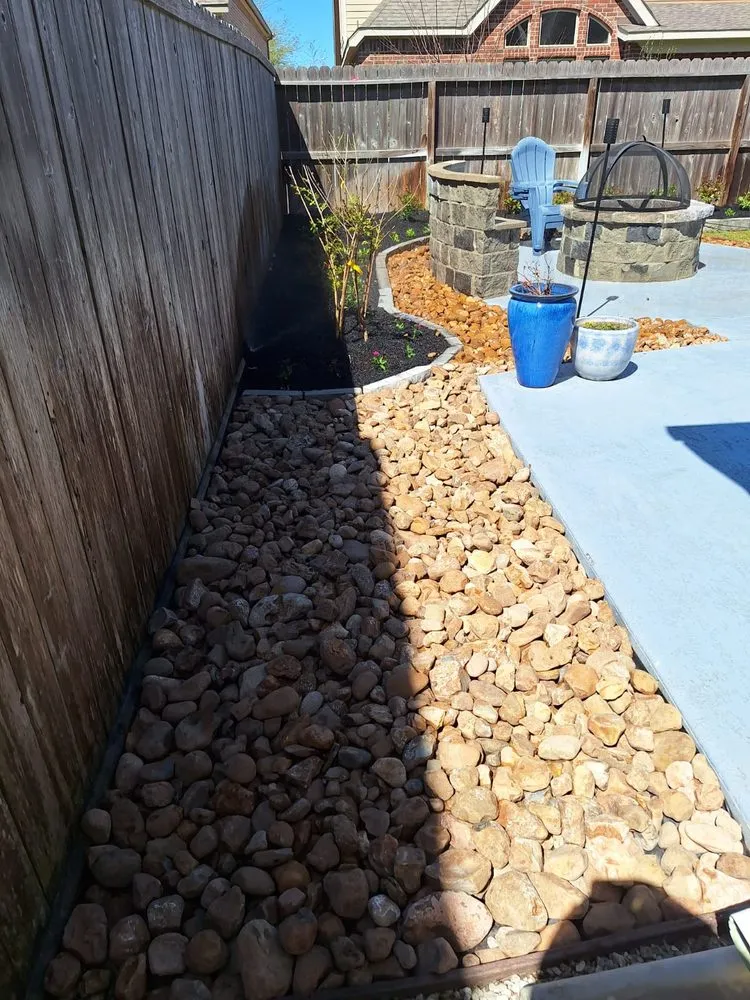 Custom garden landscaping in Richmond, TX by Jose Landscaping Services