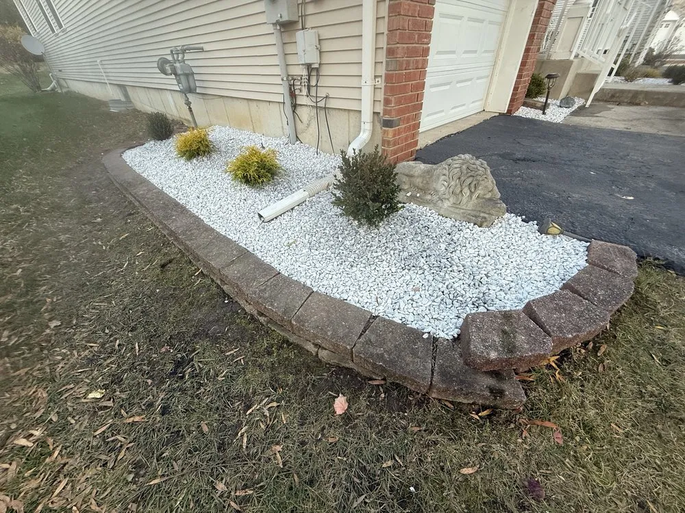 Local yard cleanup service experts serving Trenton, NJ - Jose Landscaping Services