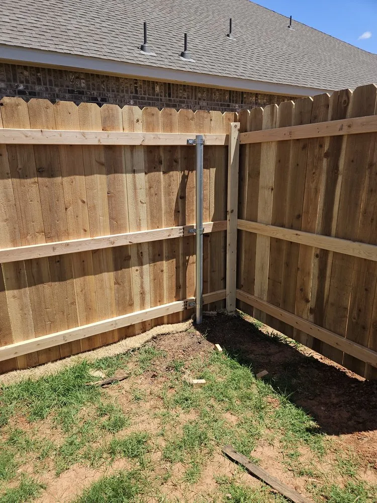 Top-rated yard cleanup service for residential properties in Yukon, OK by Jose Landscaping