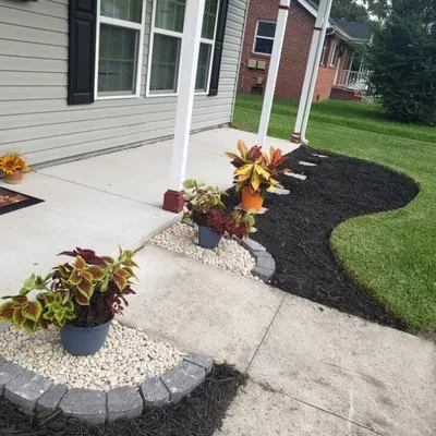 Jose Lara Landscaping Service Logo